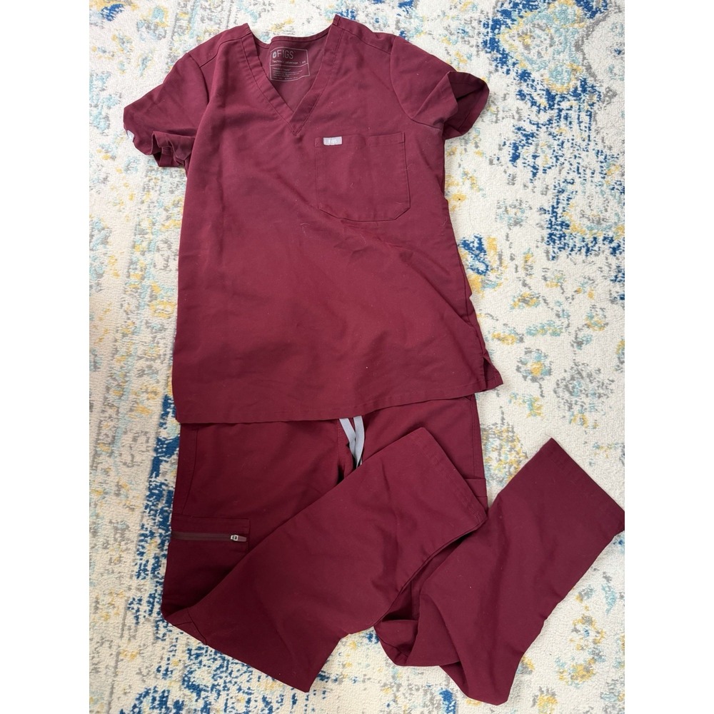 Figs Scrub Set High Waisted Yola Pants XS Petite / Catarina Top XS Burgundy